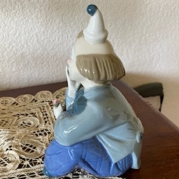 Vintage * Pensive SWEET Sitting CLOWN Figurine * signed PORCELANA de CUERNAVACA - Picture 4 of 7
